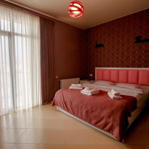 Kamer met een Queen Size Bed